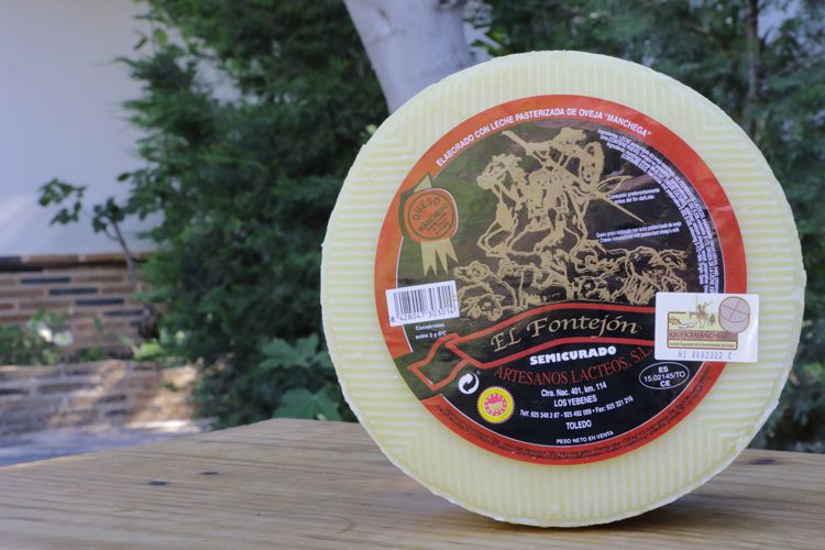 Queso de oveja semicurado manchego con Denominación de origen el Fontejón